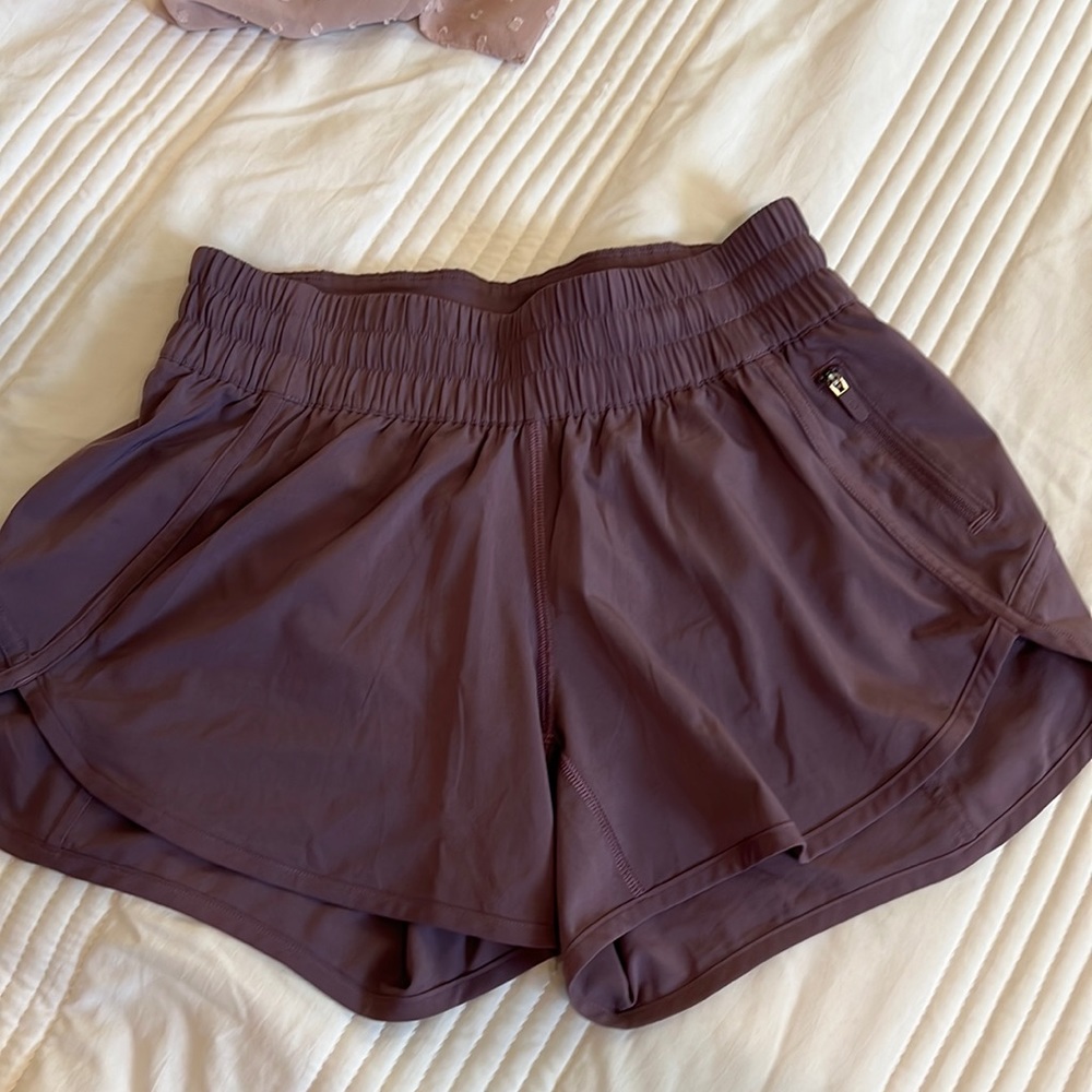 Lululemon high rise tracker shorts